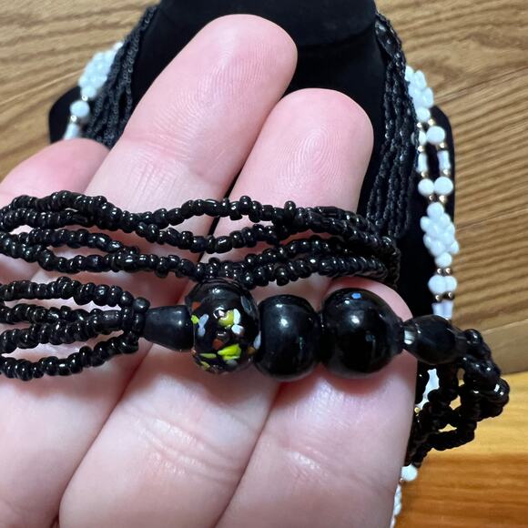 Vintage Seed Beaded Layered Necklace 2 MCM White Black Floral Handmade Beads - Picture 14 of 15